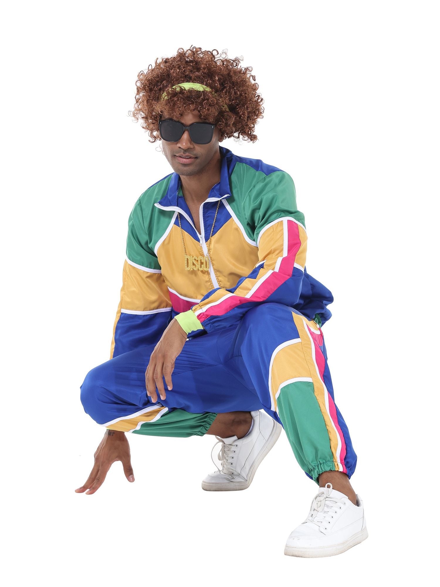 Retro Paar Kostüm im 60er- und 70er-Jahre-Hippie-Stil mit farbigem Trainingsanzug-Design